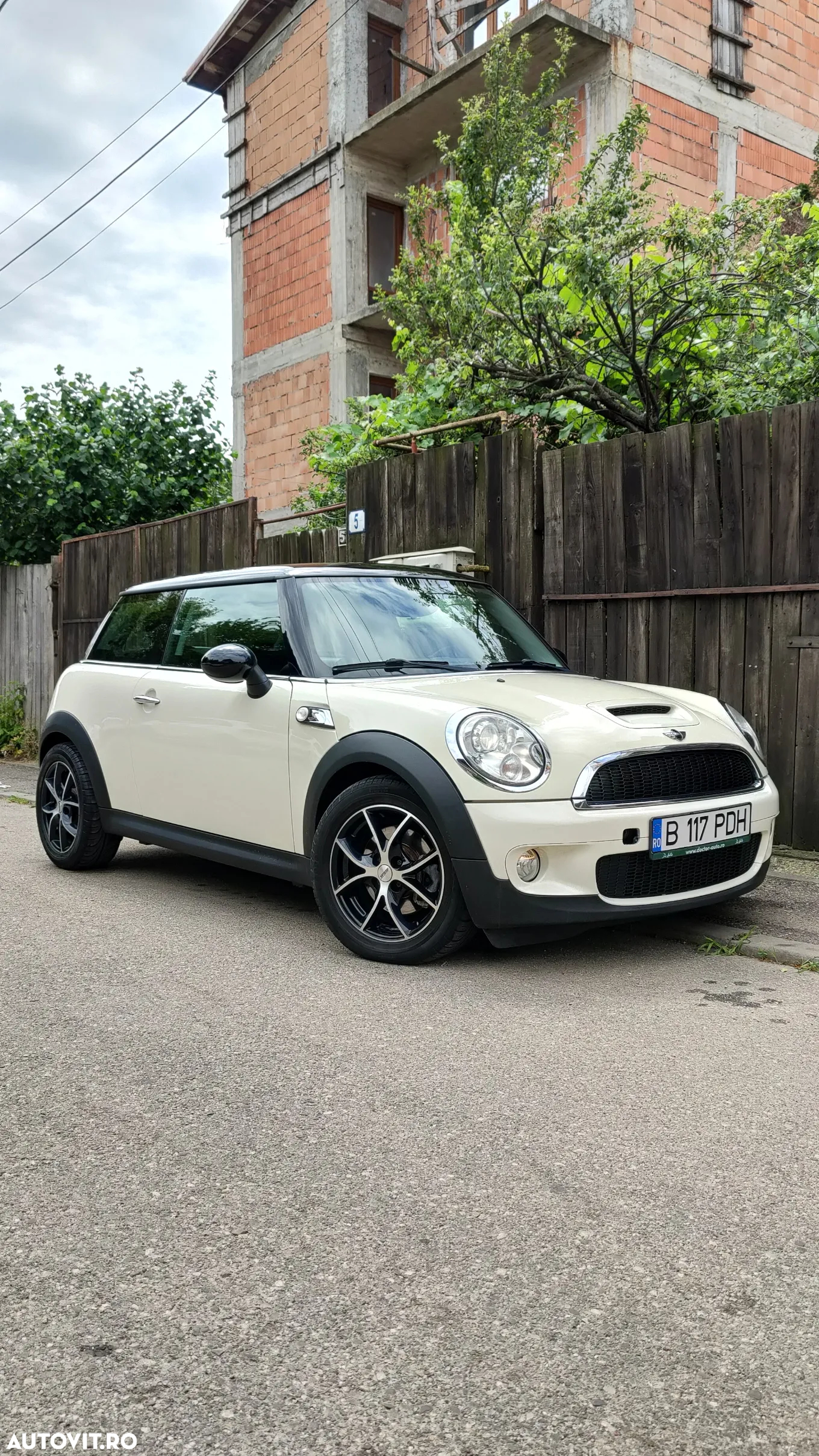 Mini Cooper S Standard - 4