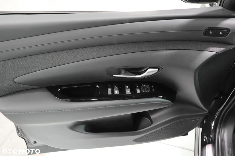Hyundai Tucson 1.6 T-GDi HEV Platinum 2WD - 11