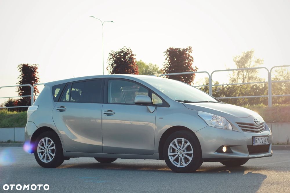 Toyota Verso 1.6 Sol EU5 7os - 8