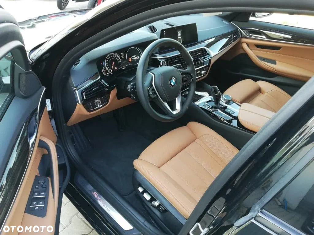 BMW Seria 5 530d xDrive - 4