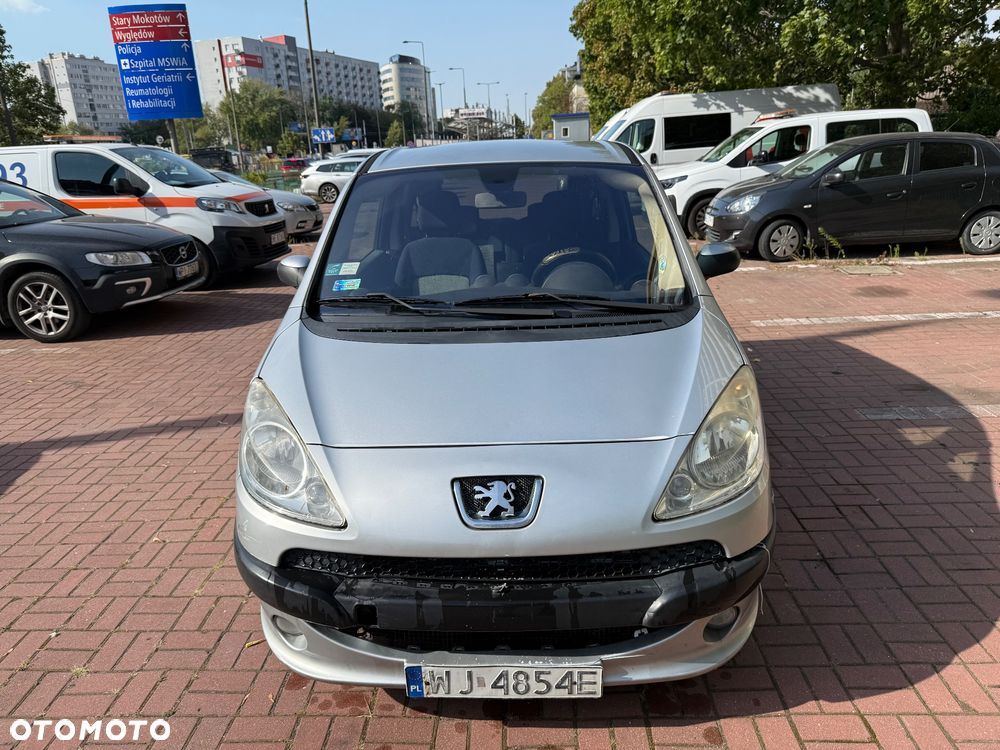 Peugeot 1007 - 1