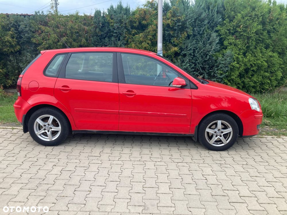 Volkswagen Polo - 1