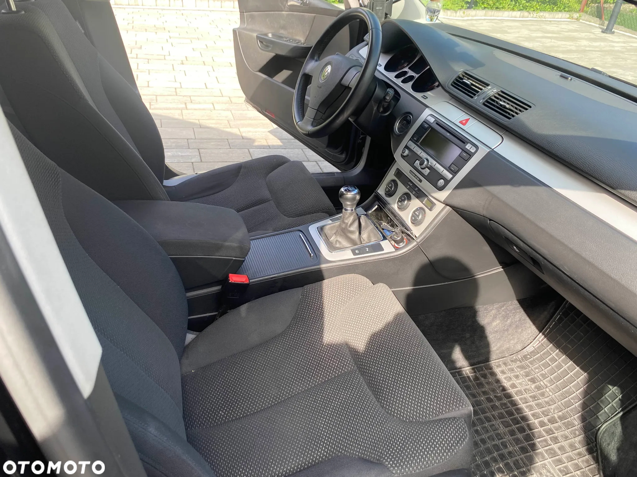 Volkswagen Passat 2.0 TDI Comfortline - 12