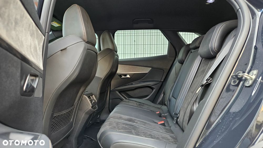 Peugeot 3008 2.0 BlueHDi GT S&S EAT8 - 8