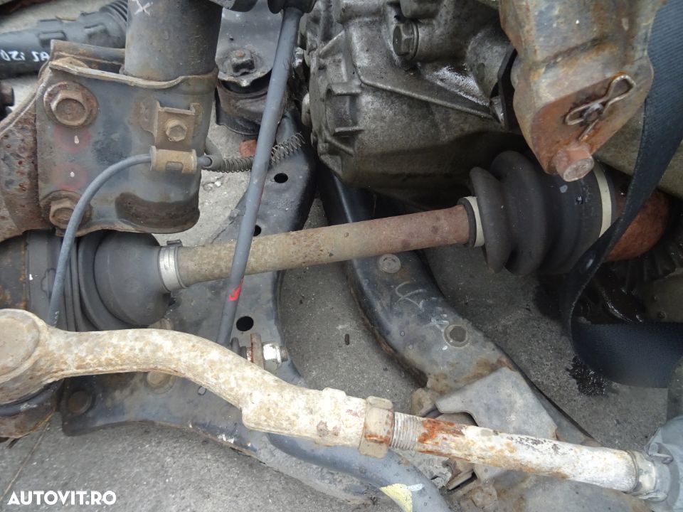 Planetara stanga dreapta Hyundai Tucson 2.0 CRDI din 2006 - 1