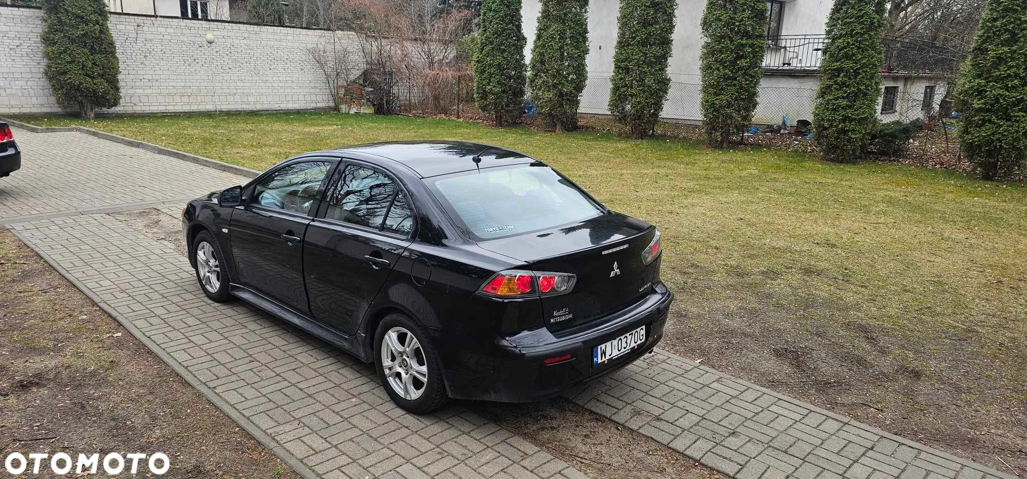 Mitsubishi Lancer - 8