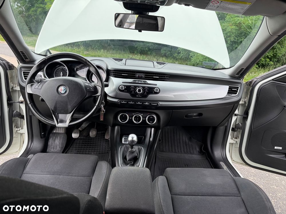 Alfa Romeo Giulietta 1.6 JTDM Distinctive - 17