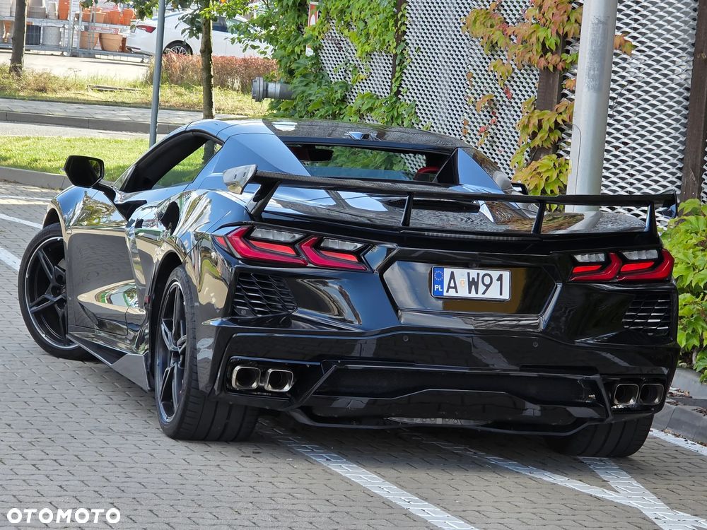 Chevrolet Corvette - 11