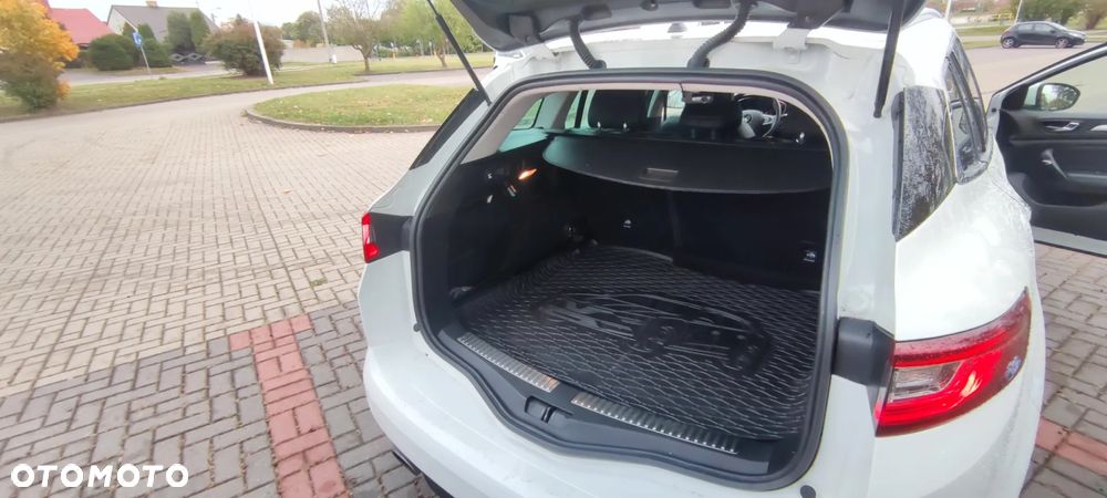 Renault Megane ENERGY TCe 130 Start & Stop Bose Edition - 23