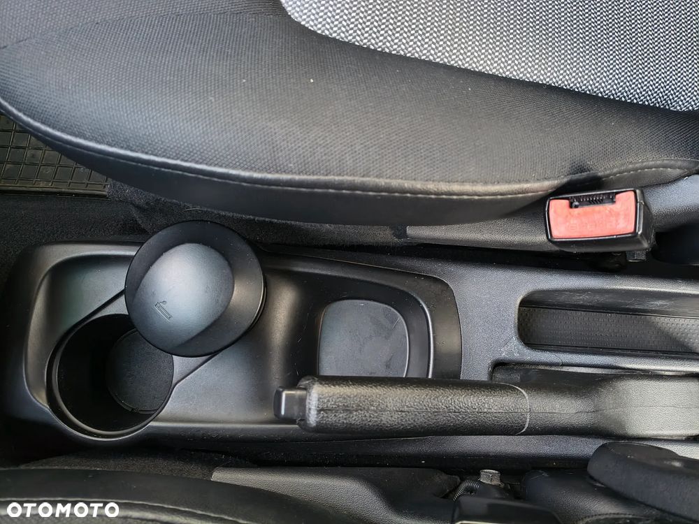 Hyundai i10 1.1 Comfort - 13
