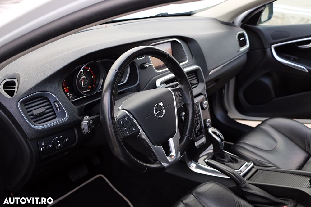 Volvo V40 D2 Geartronic Inscription - 12