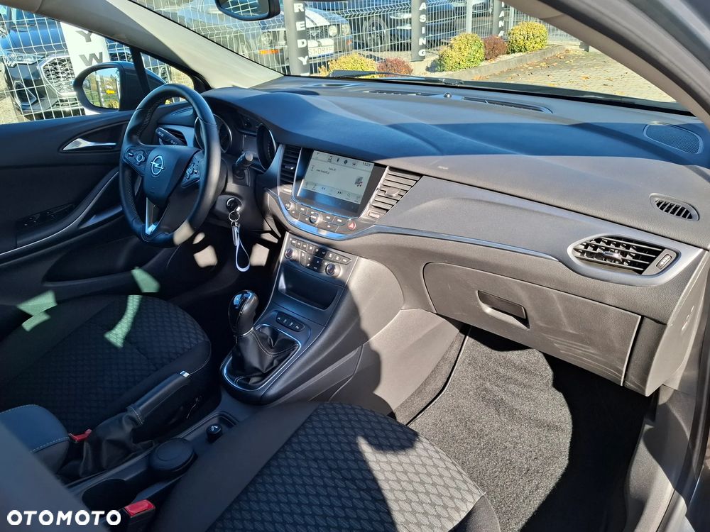Opel Astra - 32