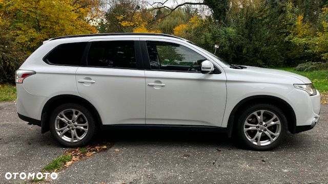 Mitsubishi Outlander 2.4 Instyle NAVI EU5 CVT - 15