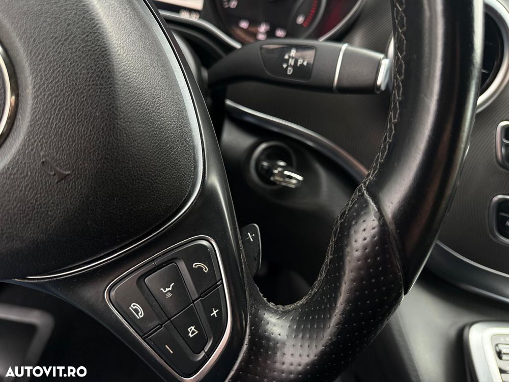 Mercedes-Benz V - 16