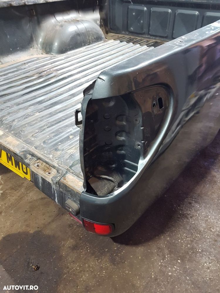 Bena Mitsubishi L200 2006 - 2010 VERDE (653) MODEL LUNG - 6