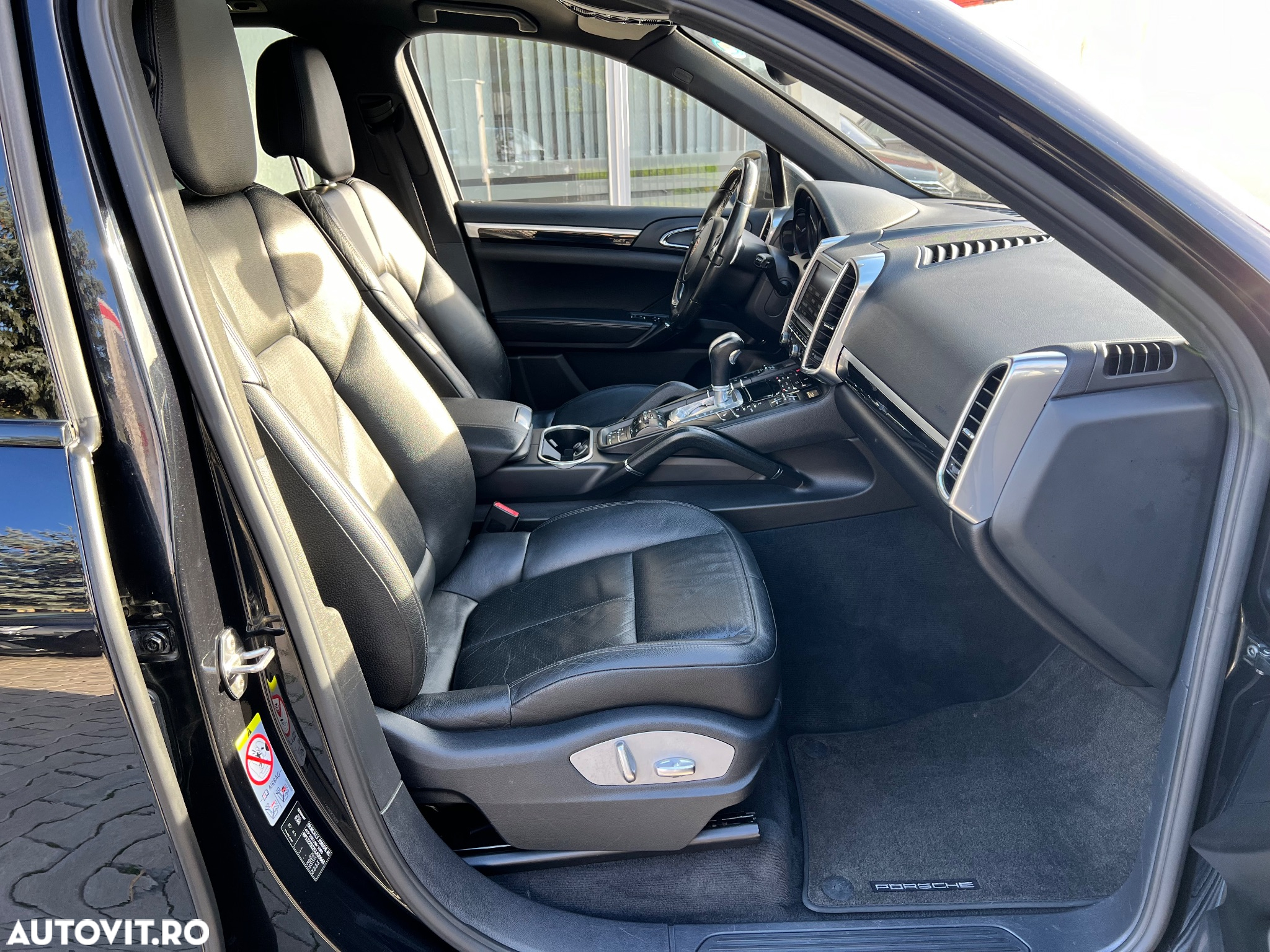 Porsche Cayenne - 14