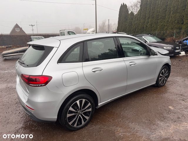 Mercedes-Benz Klasa B 250 e Style 8G-DCT - 2