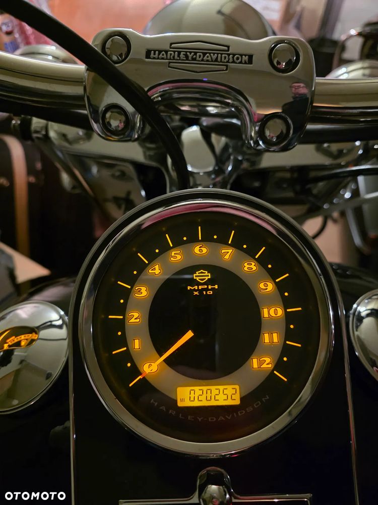 Harley-Davidson Softail Deluxe - 6