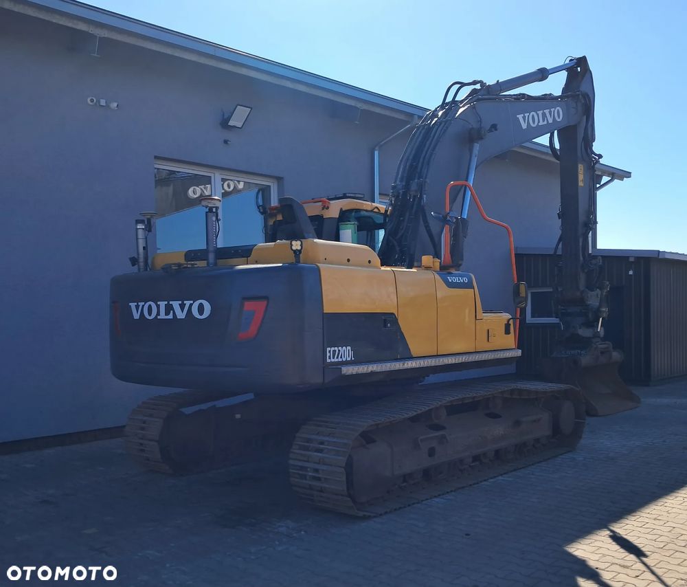 Volvo EC 220 DL - 3