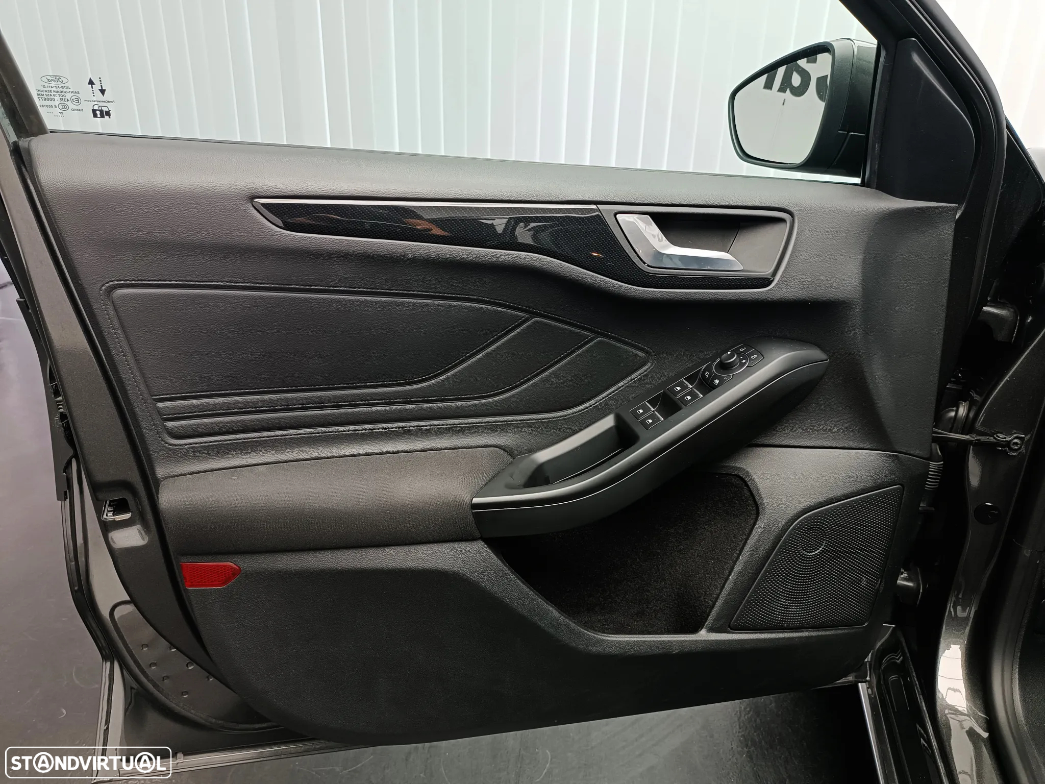 Ford Focus 1.0 EcoBoost ST-Line - 6