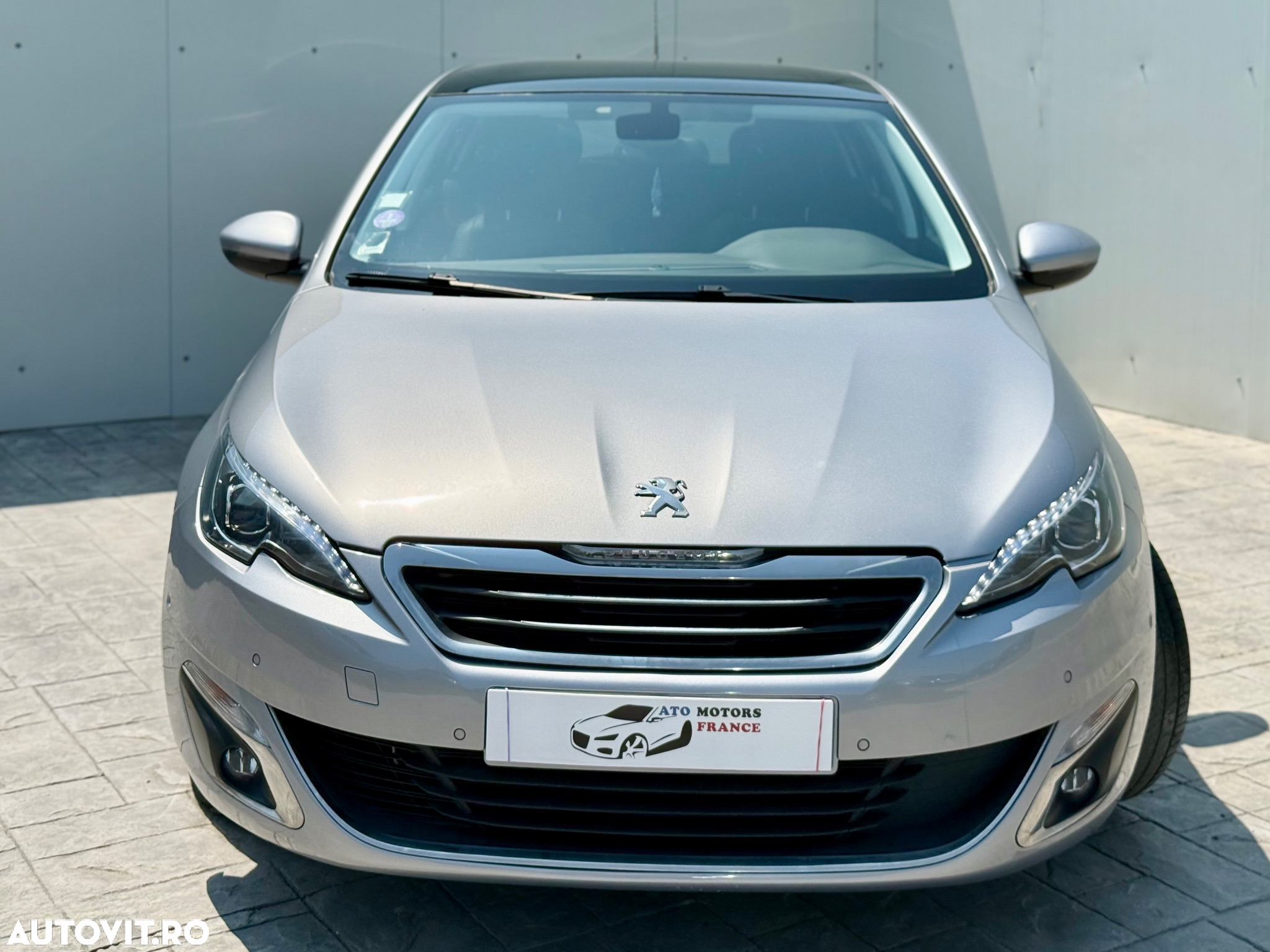 Peugeot 308 1.2 L PureTech Turbo Allure Aut. - 11
