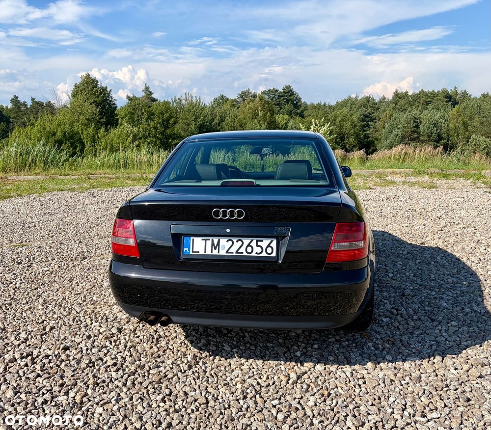 Audi A4 Limousine 1.8T - 4