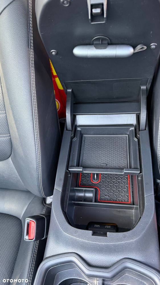 Toyota RAV4 2.5 Hybrid Executive 4x2 - 31