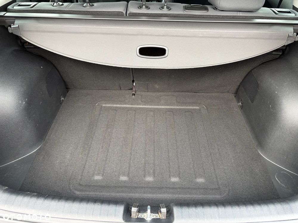 Kia Niro 1.6 GDI Hybrid M - 23