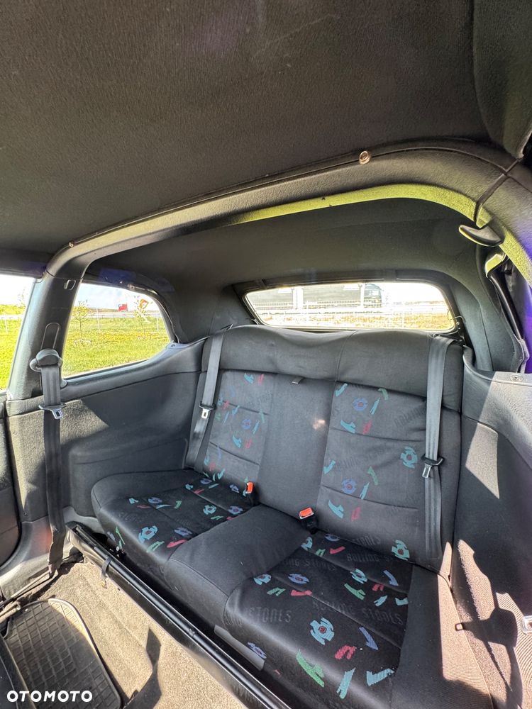 Volkswagen Golf - 36