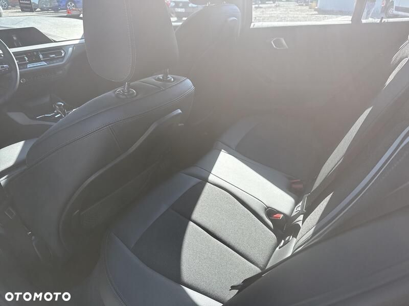 BMW Seria 1 118i - 20