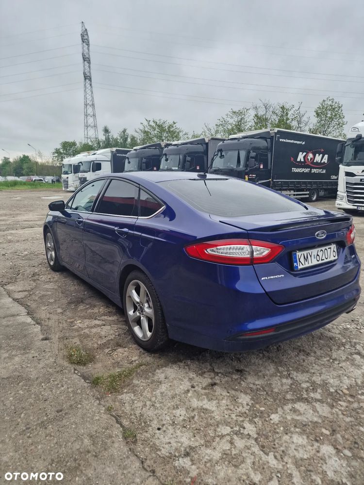 Ford Fusion - 3