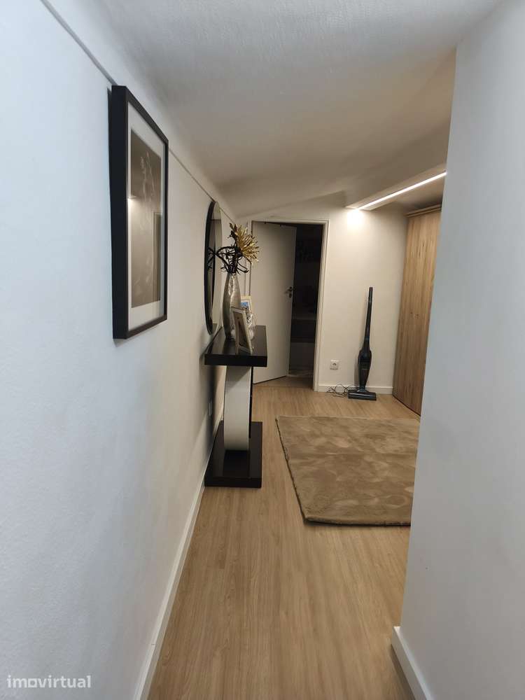 Moradia T2 geminada com terraço em Tomar - Grande imagem: 5/36