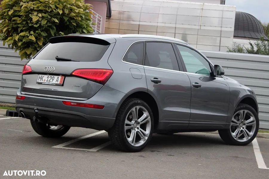 Audi Q5 2.0 40 TDI quattro S tronic Sport - 12