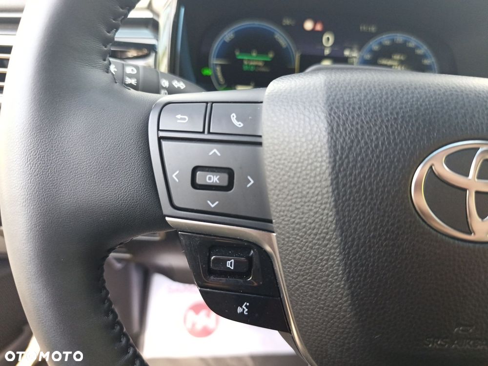 Toyota Camry - 21