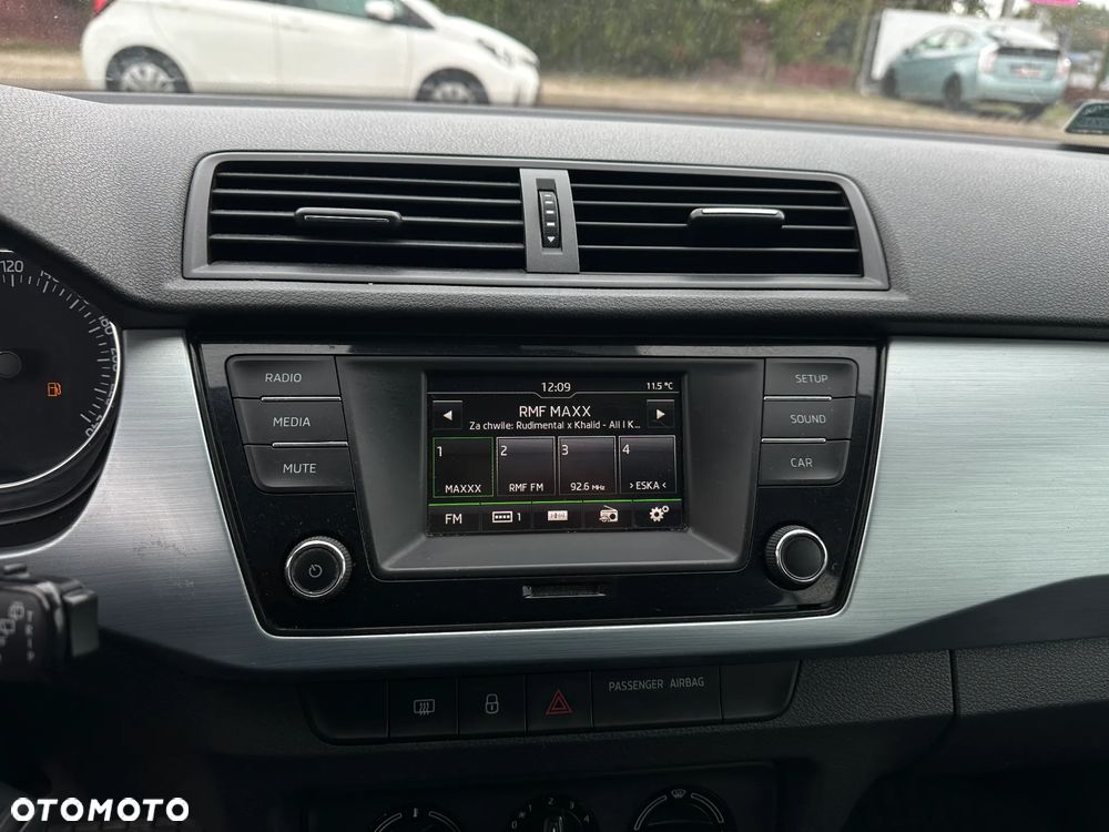 Skoda Fabia - 25