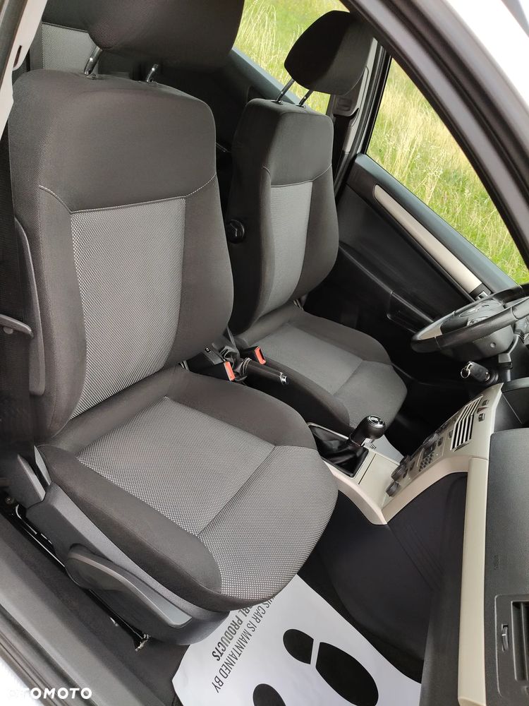 Opel Astra 1.6 Enjoy - 14