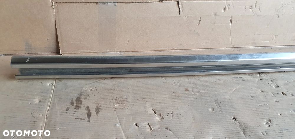 Prowadnica drzwi przesuwnych prawych Ford Transit Custom MK8 BK21-V25004-AF - 2