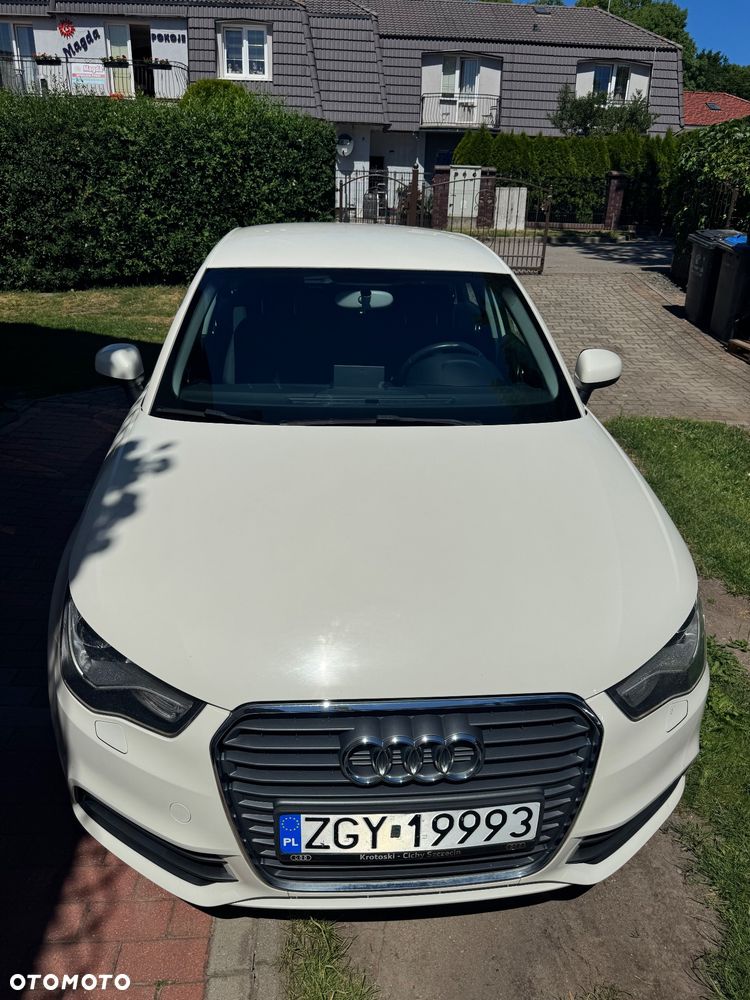 Audi A1 Sportback 1.2 TFSI Attraction - 2