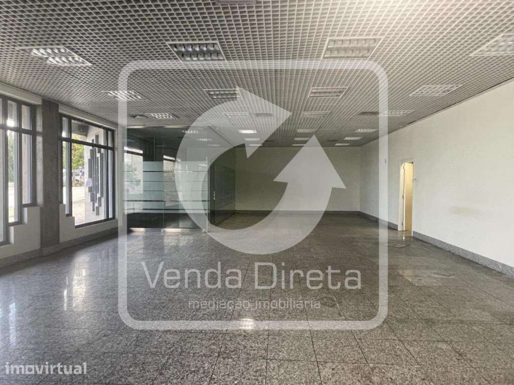 Prédio urbano, destinado a comércio e serviços, em Aguiar da Beira.... - Grande imagem: 2/31