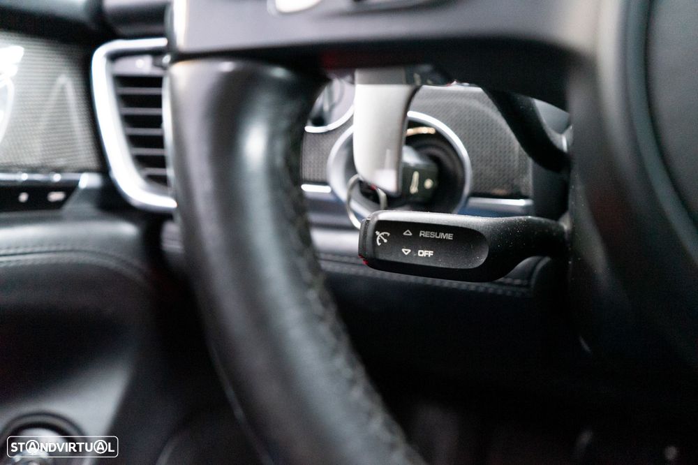 Porsche Panamera Turbo PDK - 43