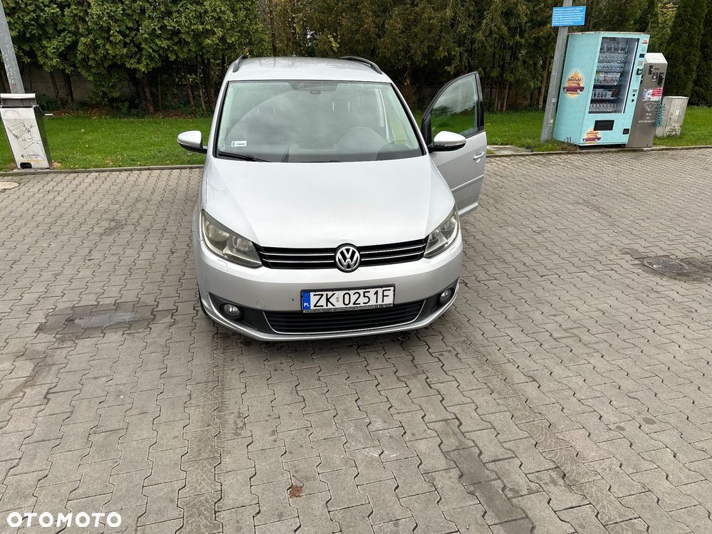 Volkswagen Touran - 1