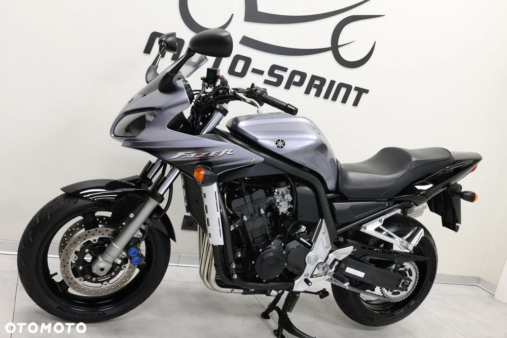 Yamaha FZS - 7