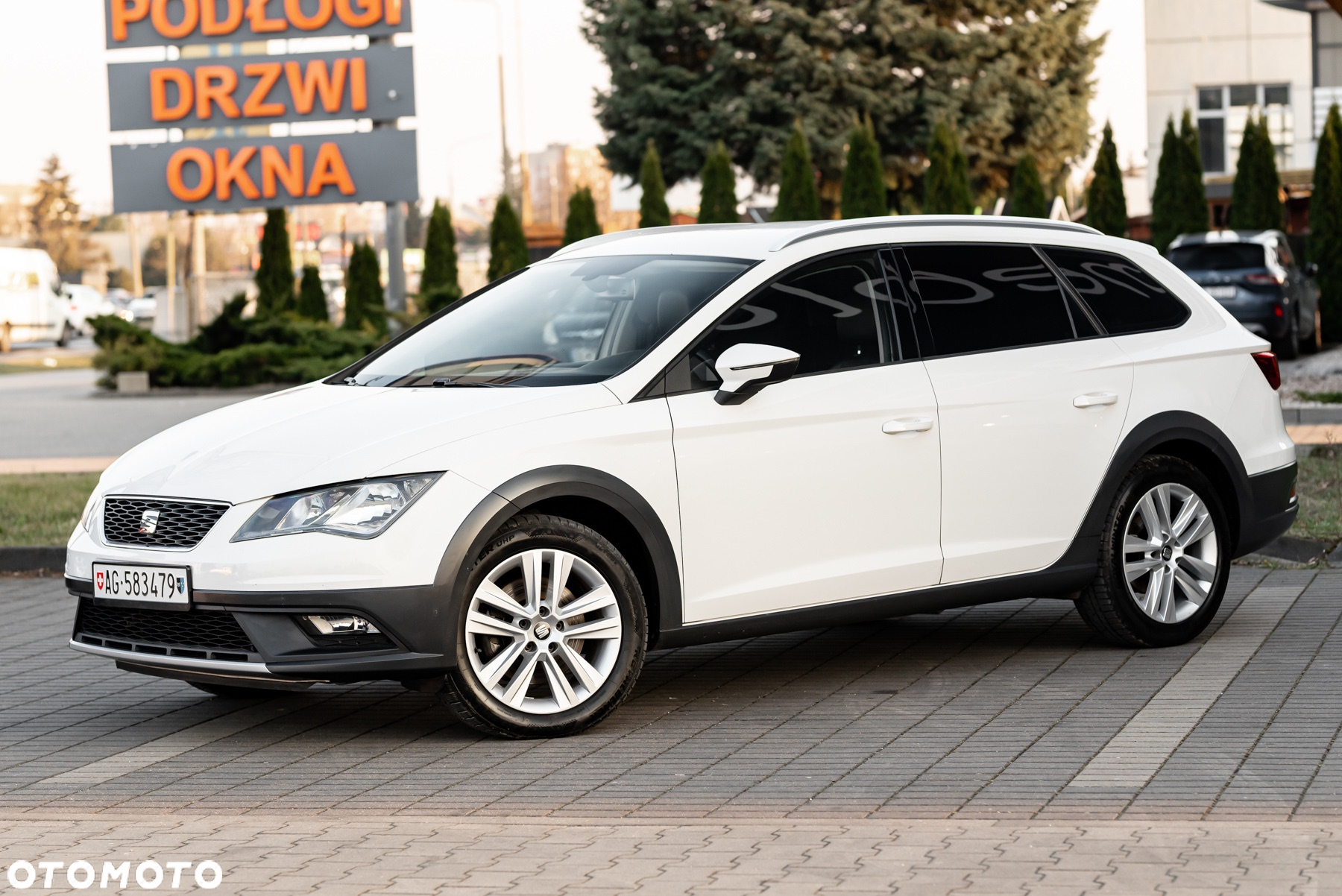 Seat Leon ST 2.0 TDI Start&Stop 4Drive DSG X-Perience - 10