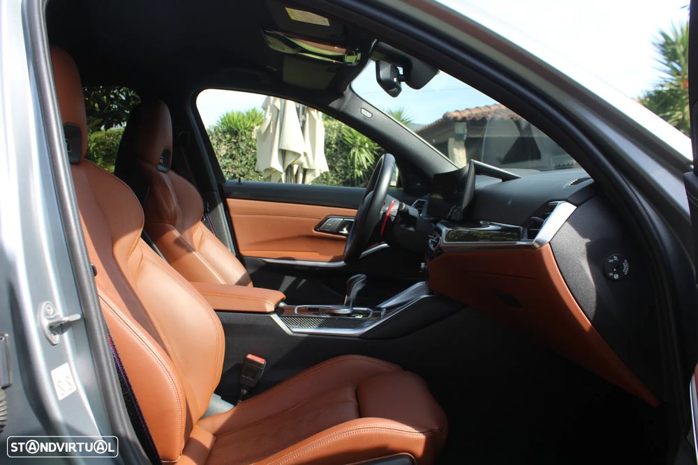 BMW M3 Competition xDrive Pack 50 anos M - 28