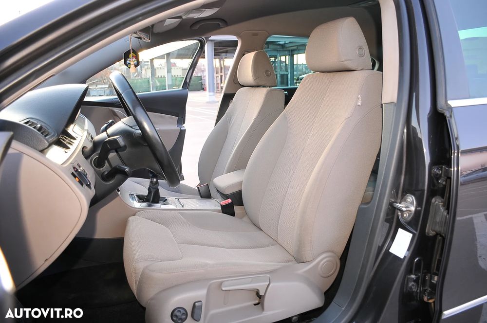 Volkswagen Passat 2.0 TDI Highline - 14