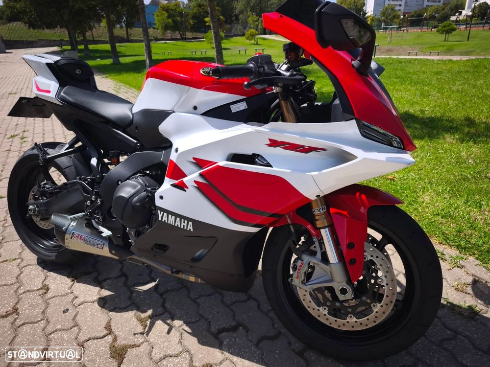 Yamaha R 9 Ediçao 70 anos - 20