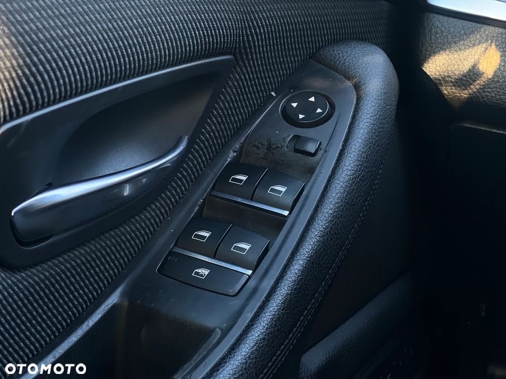BMW Seria 5 - 21