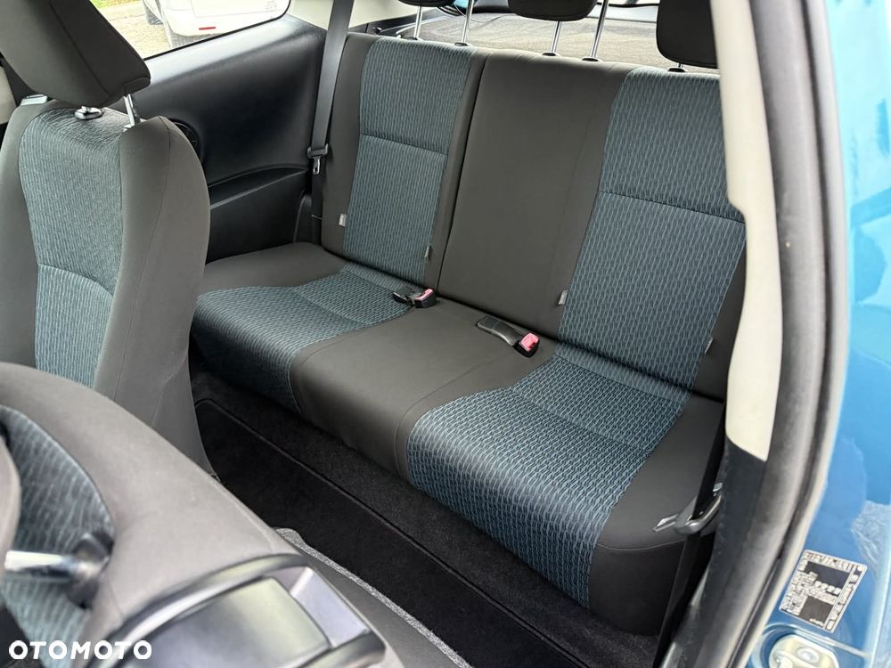 Toyota Yaris - 15