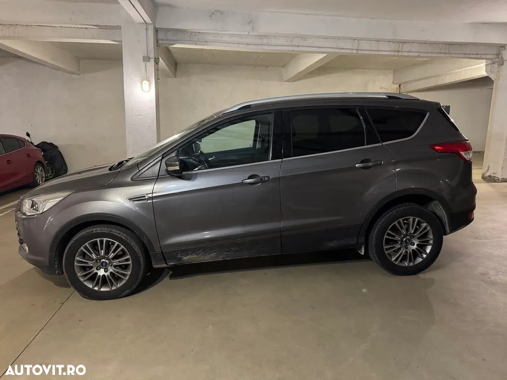 Ford Kuga 2.0 TDCi 4WD Powershift Titanium - 11