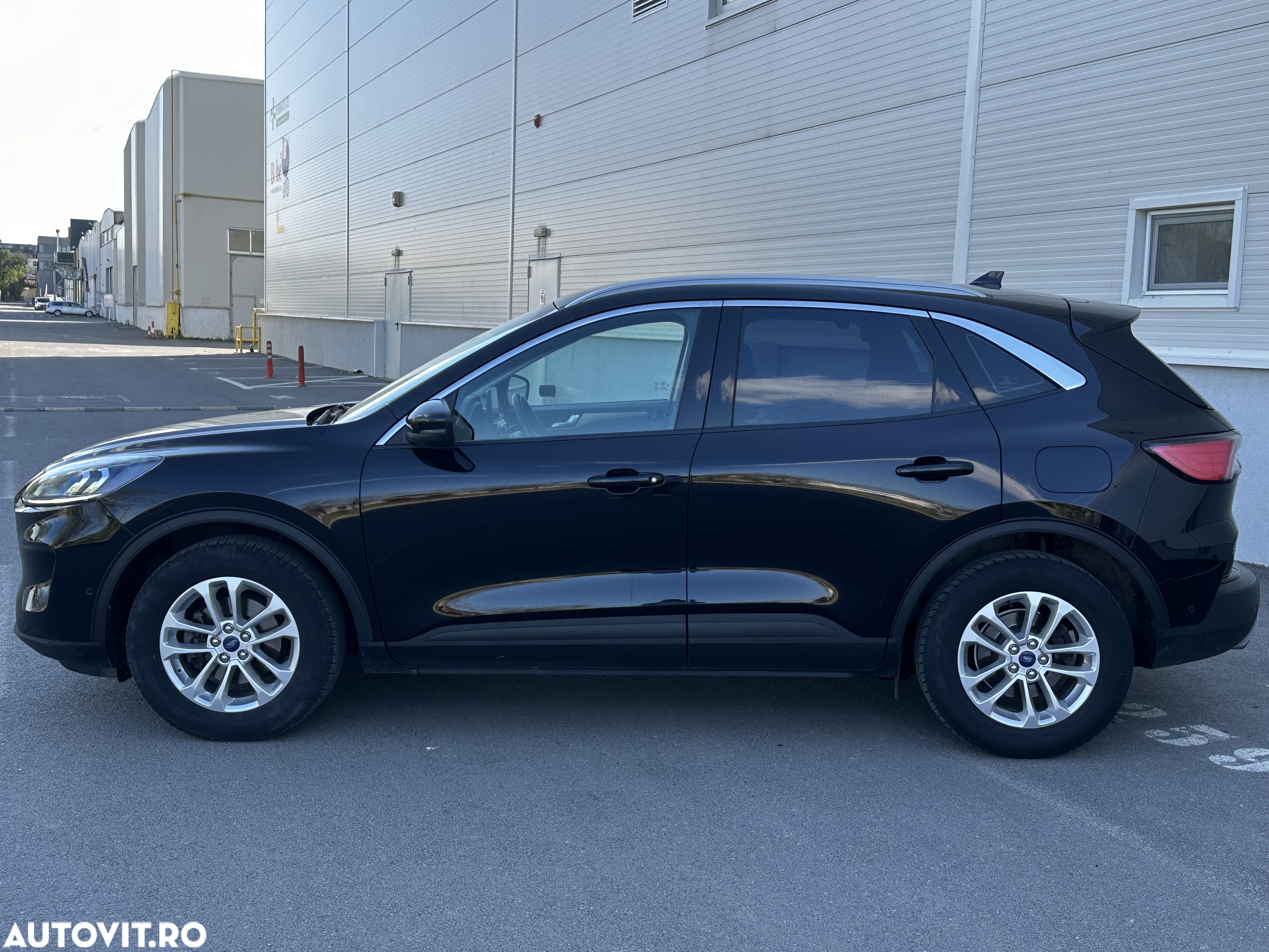 Ford Kuga 1.5 EcoBoost FWD Titanium - 10